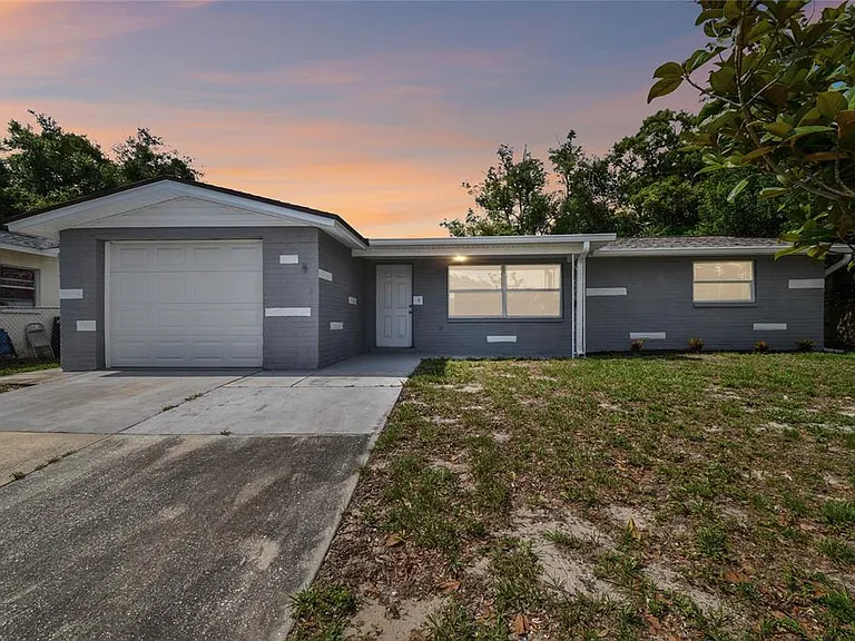 7721 Arbordale Dr — Photo 1