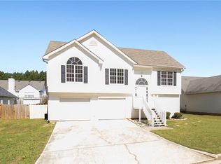 1582 Isleworth Cir, College Park, GA 30349