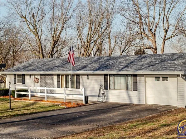2208 Millwood Dr, Atchison, KS 66002