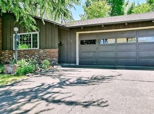 551 Souvenir St, Medford, OR 97501