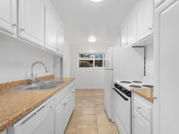 Jackson Arms Apartments, 24545 Amador St #824a432d2, Hayward, CA 94544