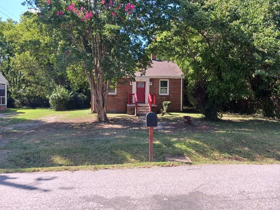 2 bed, 750 sqft, $1,500 — Photo 2