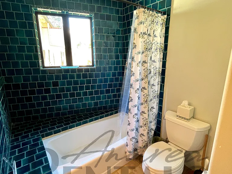 111 El Camino Real — Photo 25