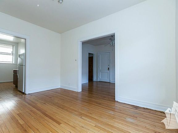 2nd image of 813 W Waveland Ave APT 2N