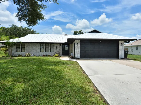 2082 SE Camilo Street, Port St Lucie, FL 34952