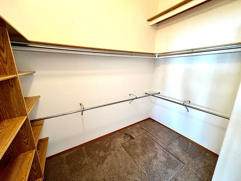 517 Burnham Pl — Photo 18