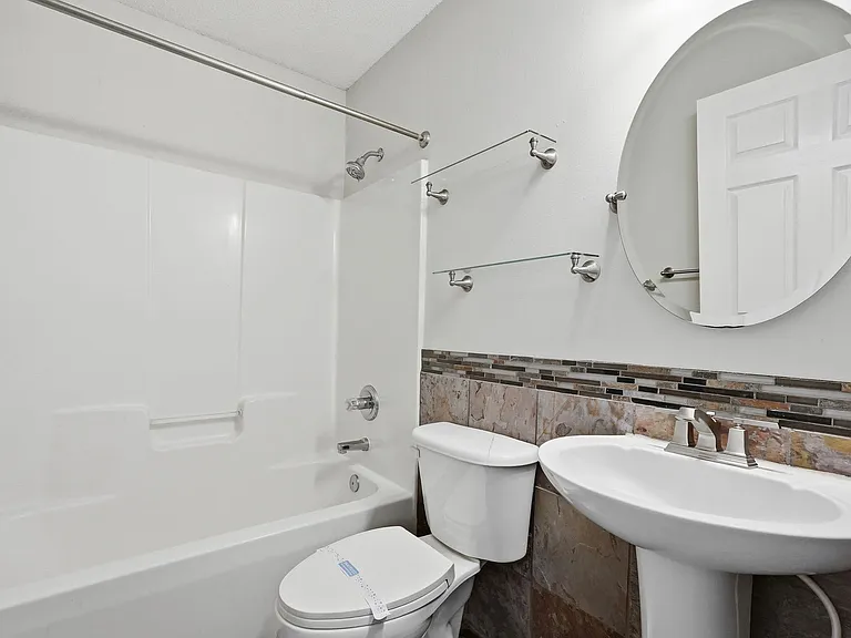 955 Pacific Silver Ct — Photo 23