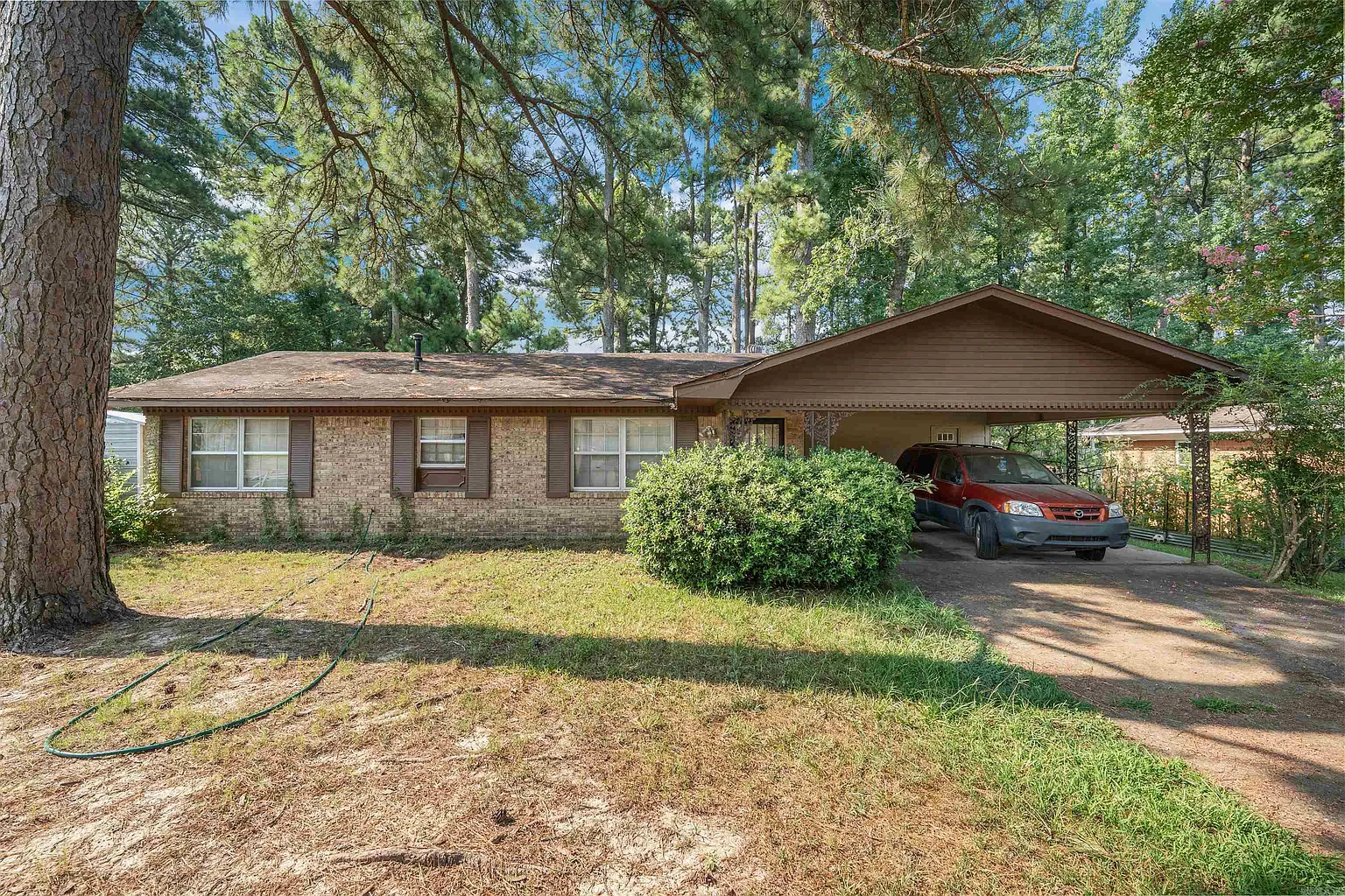 7305 Marcia Dr photo 1