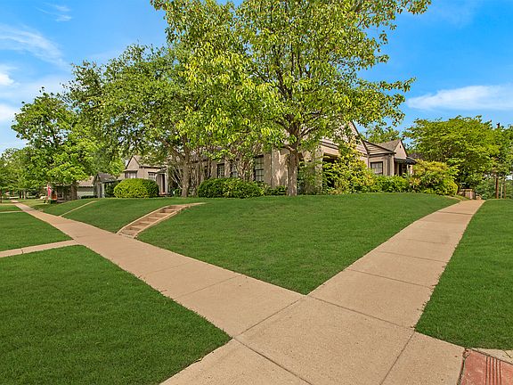 2nd image of 4404 Birchman Ave