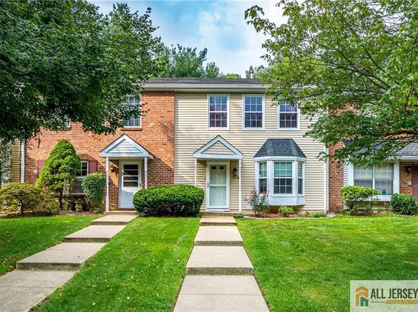 45 Morgan Pl, East Brunswick, NJ 08816
