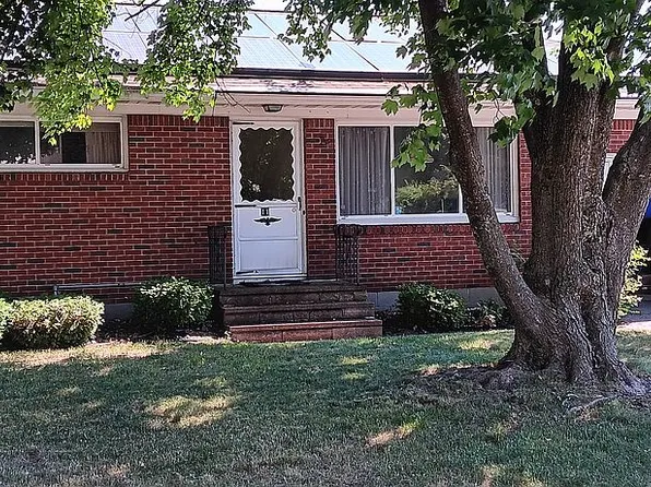 11 Pinewood Pl, Albany, NY 12205