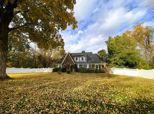 9402 Petersburg Rd, Evansville, IN 47725