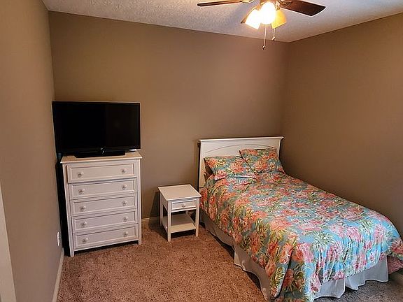 4th image of 5484 Green Ash Dr