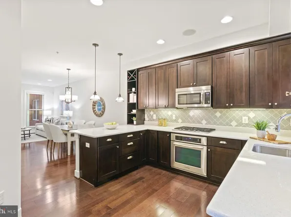 1022 3rd Pl SE, Washington, DC 20003