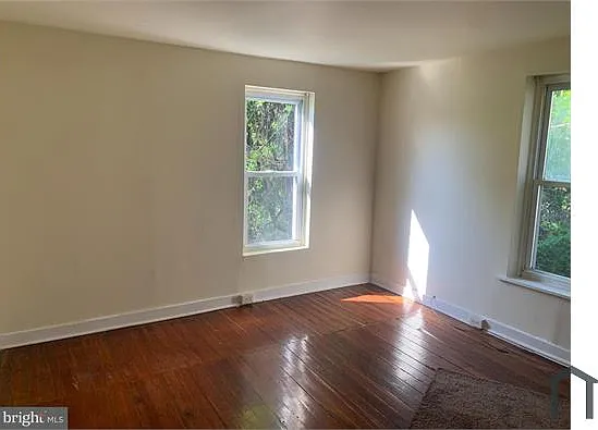 63 E Ashmead St — Photo 3