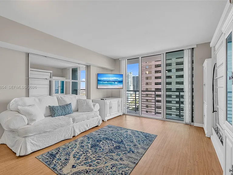 335 Biscayne Blvd #2706 — Photo 2