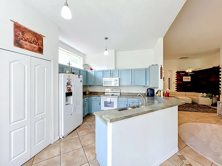 2125 Emerald Green Cir — Photo 22