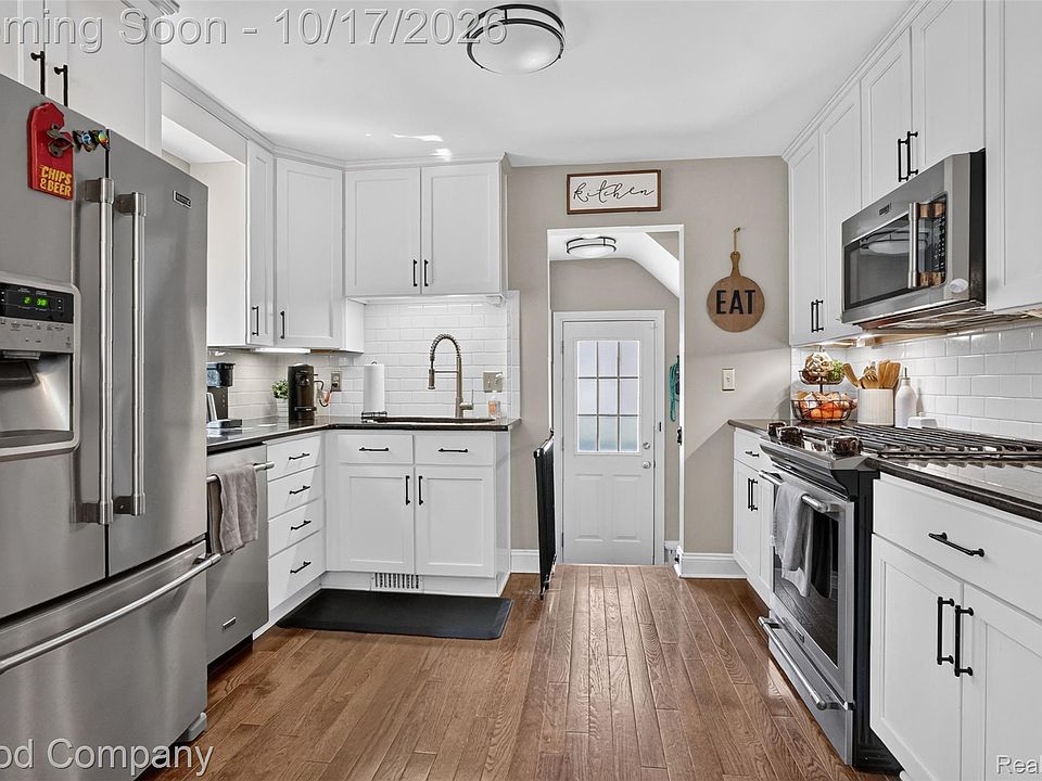 713 N Wilson Ave, photo 9
