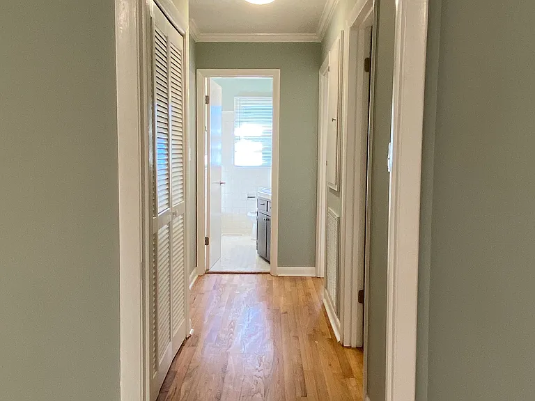105 Park Ln — Photo 11