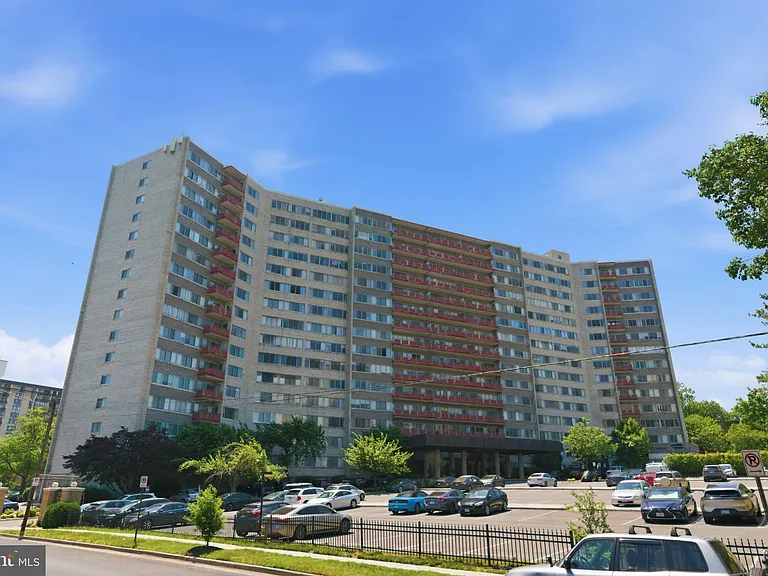 5340 Holmes Run Pkwy #1519 — Photo 2