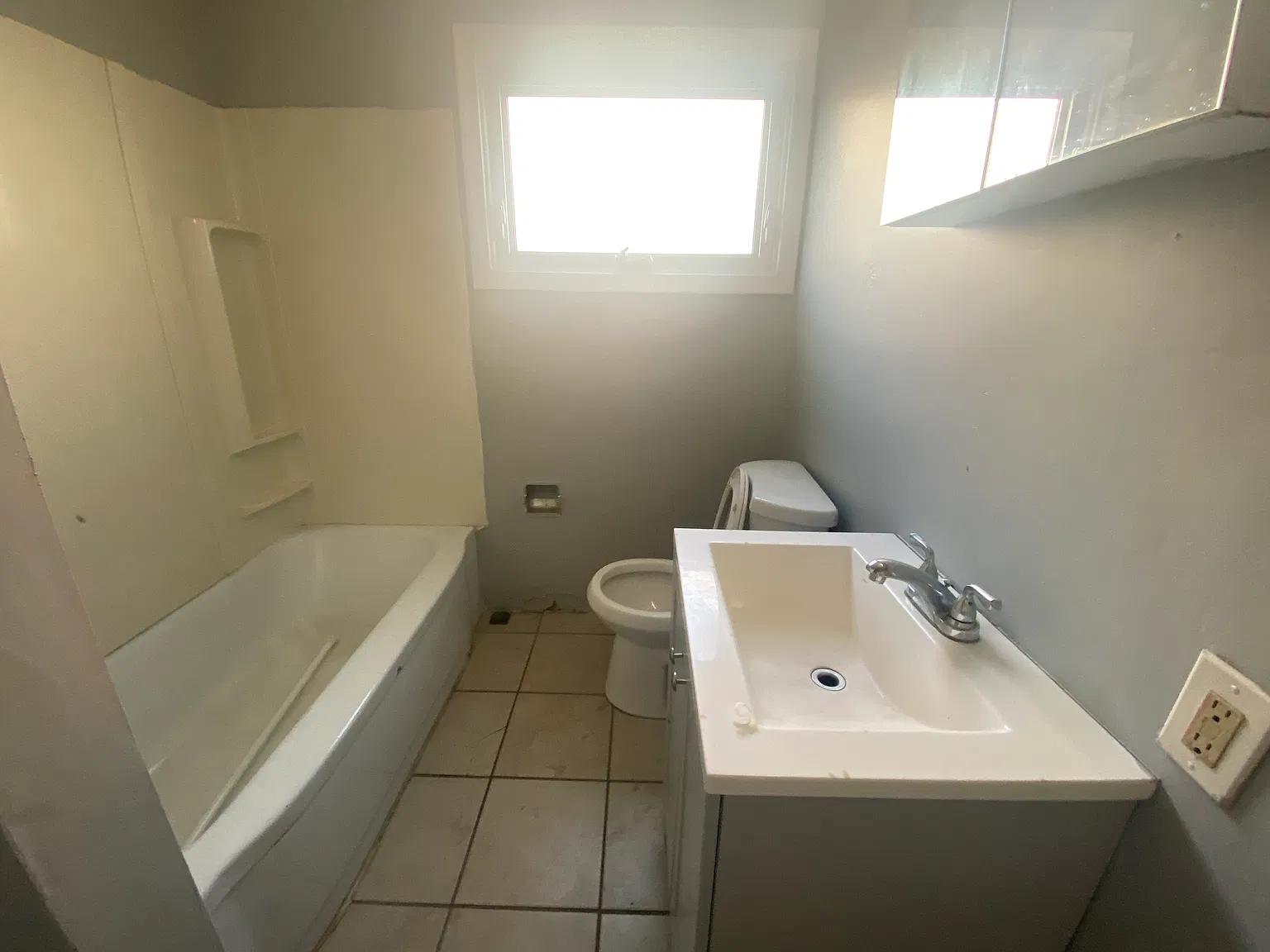 2 bed, 750 sqft, $850 — Photo 3