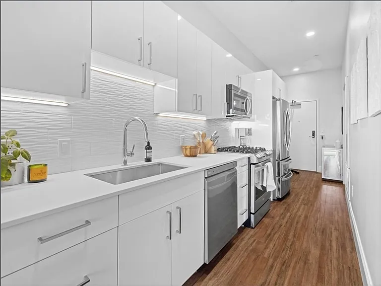205 Maverick St #Penthouse 505 — Photo 5