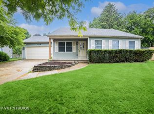 616 Alice Pl, Elgin, IL 60123
