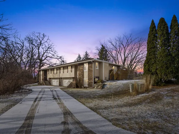 870 47th Ave Unit 2, East Moline, IL 61244