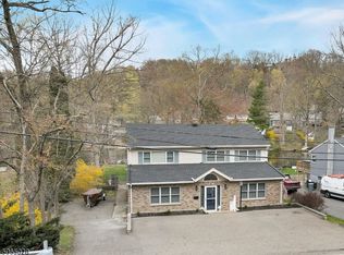 287 Skyline Lake Dr, Ringwood, NJ 07456