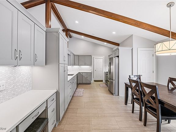 5th image of 6985 Harrington Ave