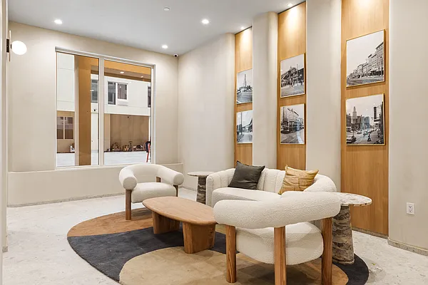 Rented by Nooklyn NYC LLC | media 13