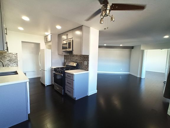 3rd image of 275 Esperanza Ave APT 404