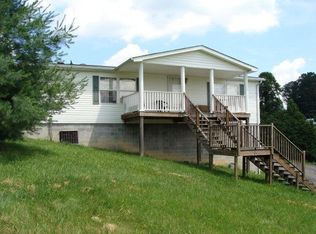 273 Beech Bottom Rd, Oak Hill, WV 25901