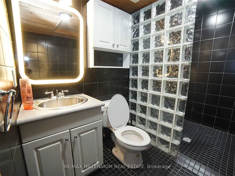 8 Dalzell Ave — Photo 11