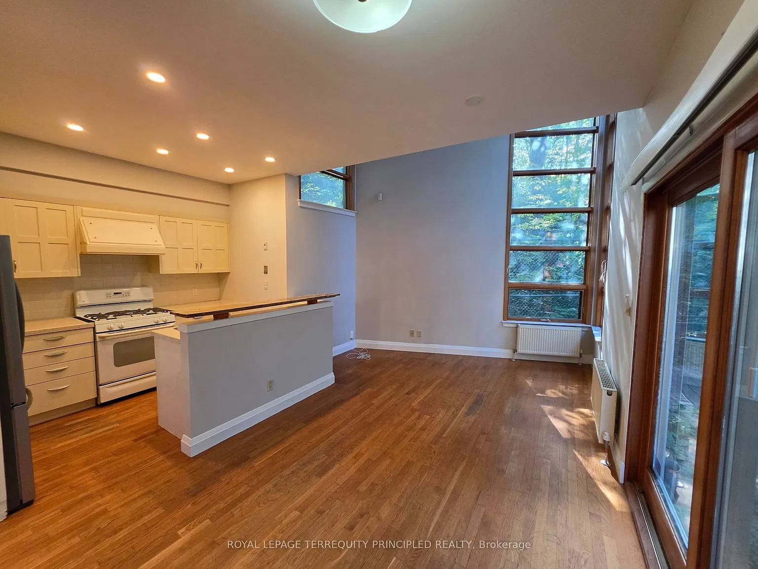 3 bed, $3,400 — Photo 3