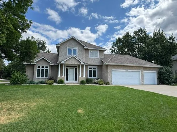 16630 Jaguar Ave, Lakeville, MN 55044