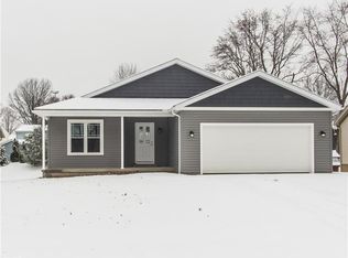 912 Chelsea Dr, Dover, OH 44622