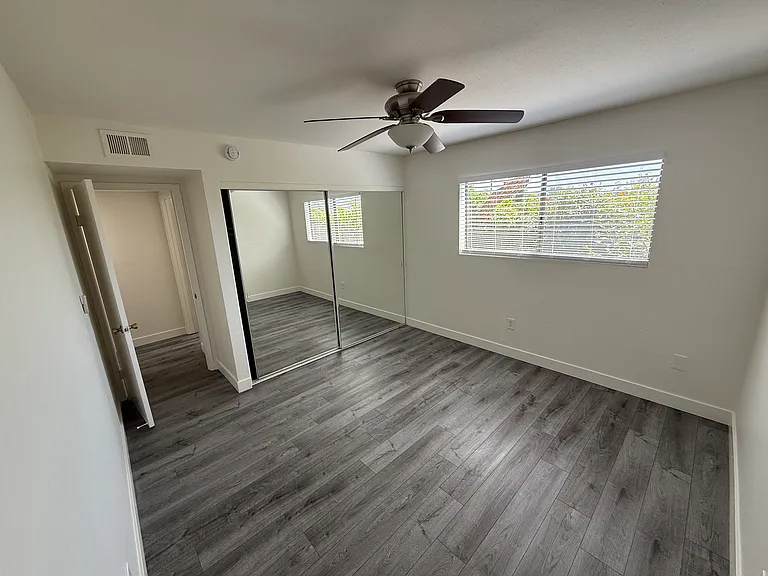 17072 Harbor Bluffs Cir #B — Photo 7