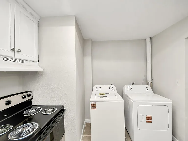 3910 Hoffman St #3 — Photo 19