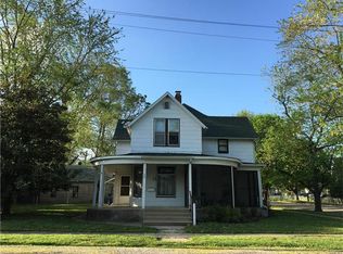 321 Vine St, Greenville, IL