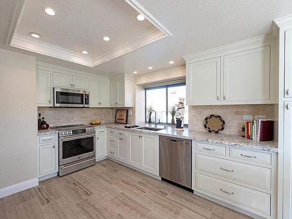 5th image of 3414 Avernus Ct