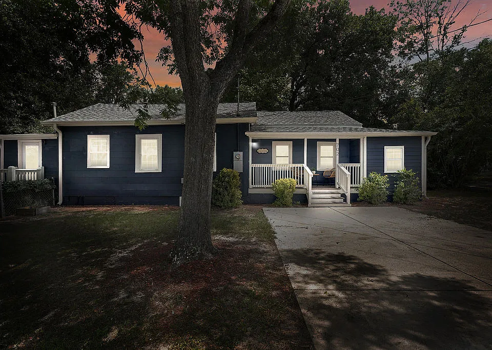 702 Alabama Ave