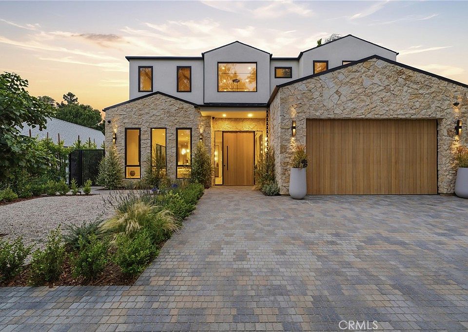 1st image of 4447 Matilija Ave