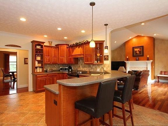 4th image of 3639 E Salinas Cir