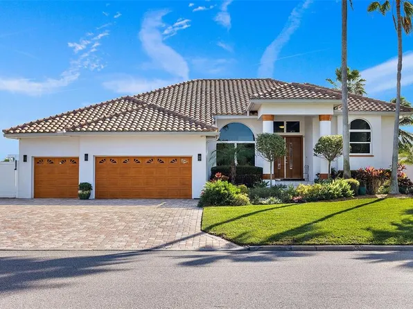 441 3rd Ave N, Tierra Verde, FL 33715