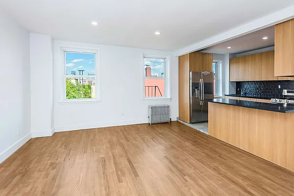 Rented by Michal Kuras, LREB | media 5