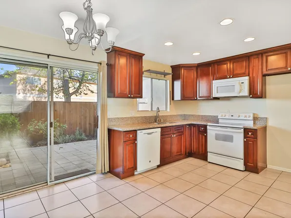 5362 Lake Lindero Dr, Agoura Hills, CA 91301