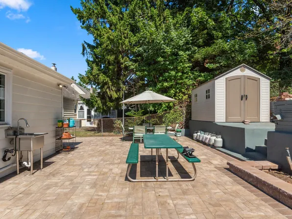 692 Passaic Avenue image 8 of 38