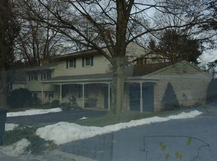 51 Churchill Dr, York, PA 17403