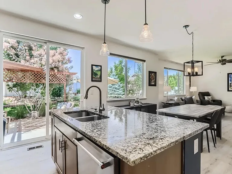 1518 Glacier Ave — Photo 7